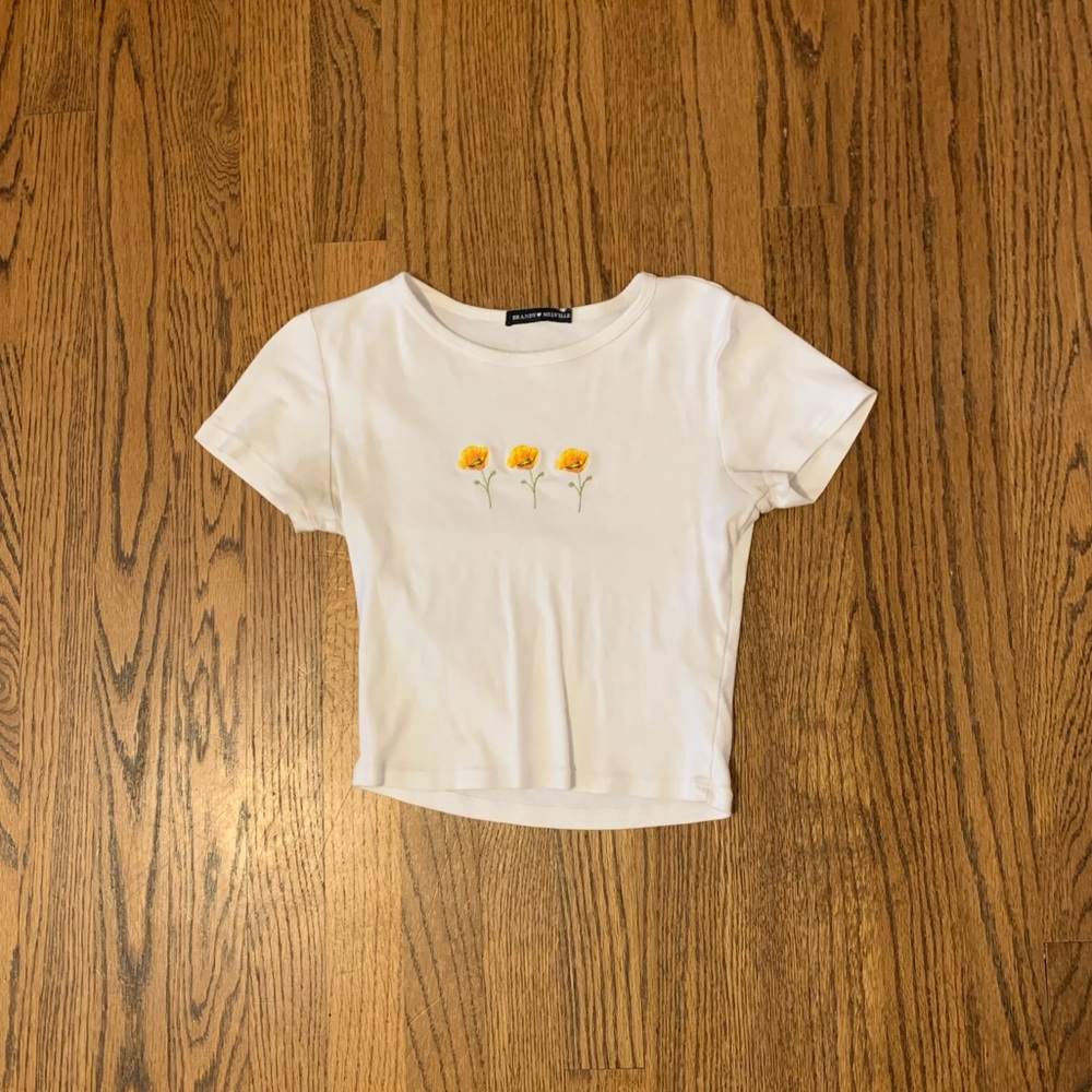 brandy melville flower crop top